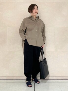 「サテンパンツ」｜「アイテム（その他）」を使った、Itoさん（レディース・160cm）の秋コーディネート
