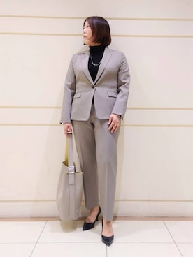 「アイテム（スーツジャケット、ブラウン系）」を使った、Itoさん（レディース・160cm）の秋コーディネート