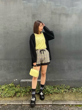「ARMANI EXCHANGE（アルマーニエクスチェンジ）のアイテム（トップス、イエロー系）」を使った、furuyamanさん（レディース・161cm）の秋コーディネート