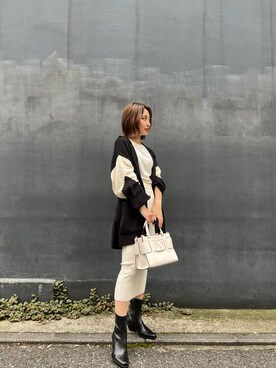「ARMANI EXCHANGE（アルマーニエクスチェンジ）の【A|Xアルマーニ エクスチェンジ】BOXロゴバックル　ミニハンドバッグ（ハンドバッグ、ホワイト系）」を使った、furuyamanさん（レディース・161cm）の夏コーディネート