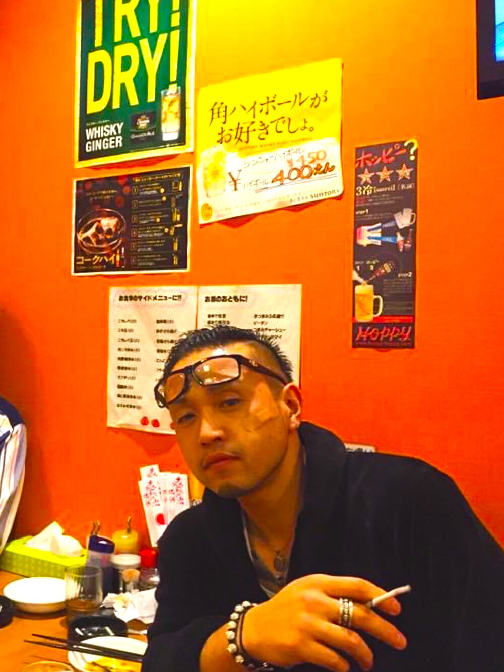 「お洒落さんとつながりたい」｜「no brandのアイテム（テーラードジャケット、ブラック系）」を使った、GO-DAI HIDEHIROさん（メンズ・172cm）の冬コーディネートの1枚目の写真