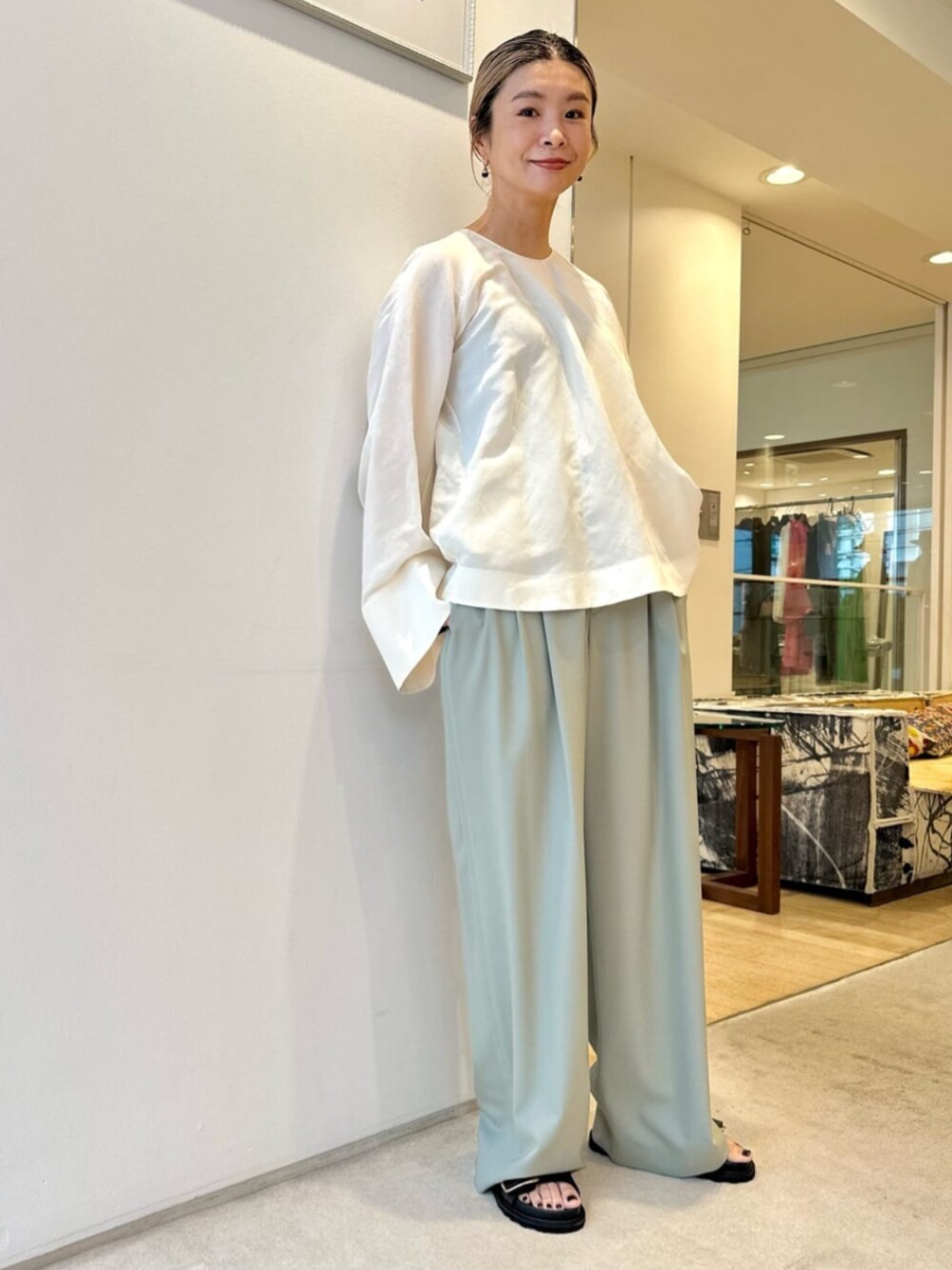 TOMORROWLAND .B（トゥモローランドビー）の「□TOMORROWLAND .B  