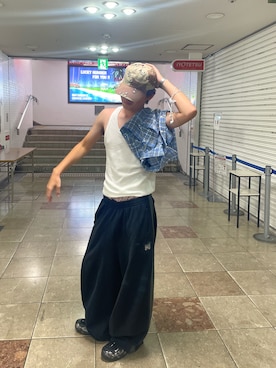 「アイテム（デジタル腕時計）」を使った、kou5hiさん（メンズ・171cm）の秋コーディネート