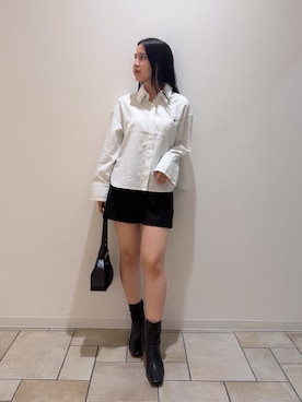 「LAGUNAMOON（ラグナムーン）のアイテム（シャツ/ブラウス）」を使った、NANAMI NAKAMURAさん（レディース・160cm）の秋コーディネート