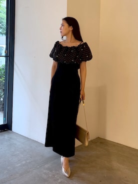 「LAGUNAMOON（ラグナムーン）のLADYシャインボレロベロアキャミワンピース（ドレス、ブラック系）」を使った、NANAMI NAKAMURAさん（レディース・160cm）の秋コーディネート