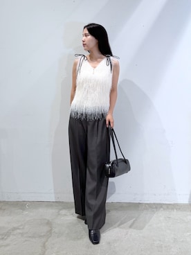 「LAGUNAMOON（ラグナムーン）のバイカラーベルトパンツ（その他パンツ、グレー系）」を使った、NANAMI NAKAMURAさん（レディース・160cm）の夏コーディネート