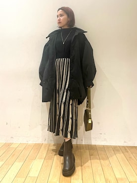 「ラメニット」｜「アイテム（ダウンジャケット/コート）」を使った、NANAMI NAKAMURAさん（レディース・159cm）の秋コーディネート