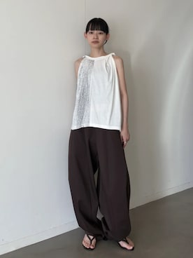 「PRANK PROJECT（プランクプロジェクト）の【2026Summer Pre-Order】ハーフプリントツイストトップ / Half Print Twist Top（Tシャツ/カットソー、ホワイト系）」を使った、PRANK PROJECTさん（レディース・170cm）の春コーディネート