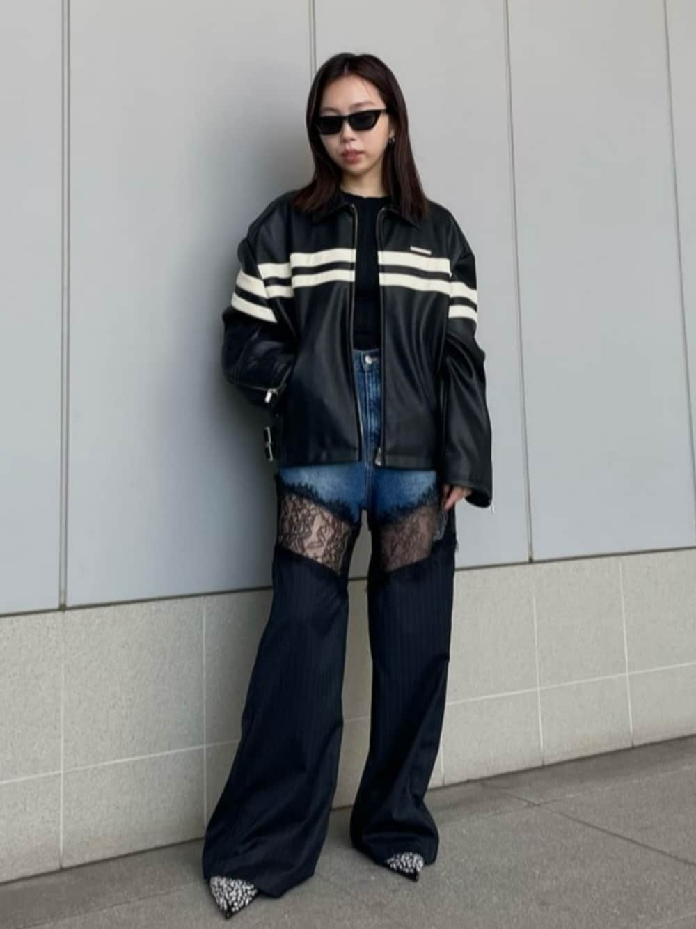 「PRANK PROJECTの【23AUTUMN先行予約商品】デニムレースブロッキングパンツ / Denim Lace Blocking Pants（デニムパンツ、ブルー系）」を使った、PRANK PROJECTさん（レディース・157cm）の秋コーディネートの1枚目の写真