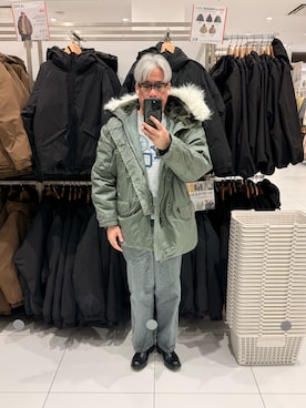 「アイテム（デニムパンツ）」を使った、杉澤俊哉さん（メンズ・179cm・50代）の冬コーディネート