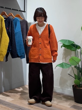 「アイテム（カーディガン/ボレロ、オレンジ系）」を使った、tmktomokaさん（レディース・154cm）の秋コーディネート