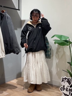 「Reebok（リーボック）のアイテム（ジャケット/アウター）」を使った、tmktomokaさん（レディース・154cm）の秋コーディネート