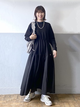「マキシ」｜「アイテム（アクセサリー）」を使った、HIKARIさん（レディース・167cm）の冬コーディネート