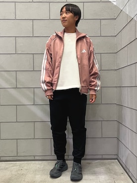 「アイテム（ジャージ）」を使った、MRさん（レディース・164cm）の秋コーディネート