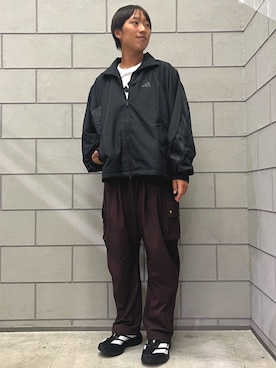 「アイテム（その他アウター、ブラック系）」を使った、MRさん（レディース・164cm）の秋コーディネート