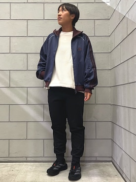 「アイテム（ジャージ）」を使った、MRさん（レディース・164cm）の秋コーディネート