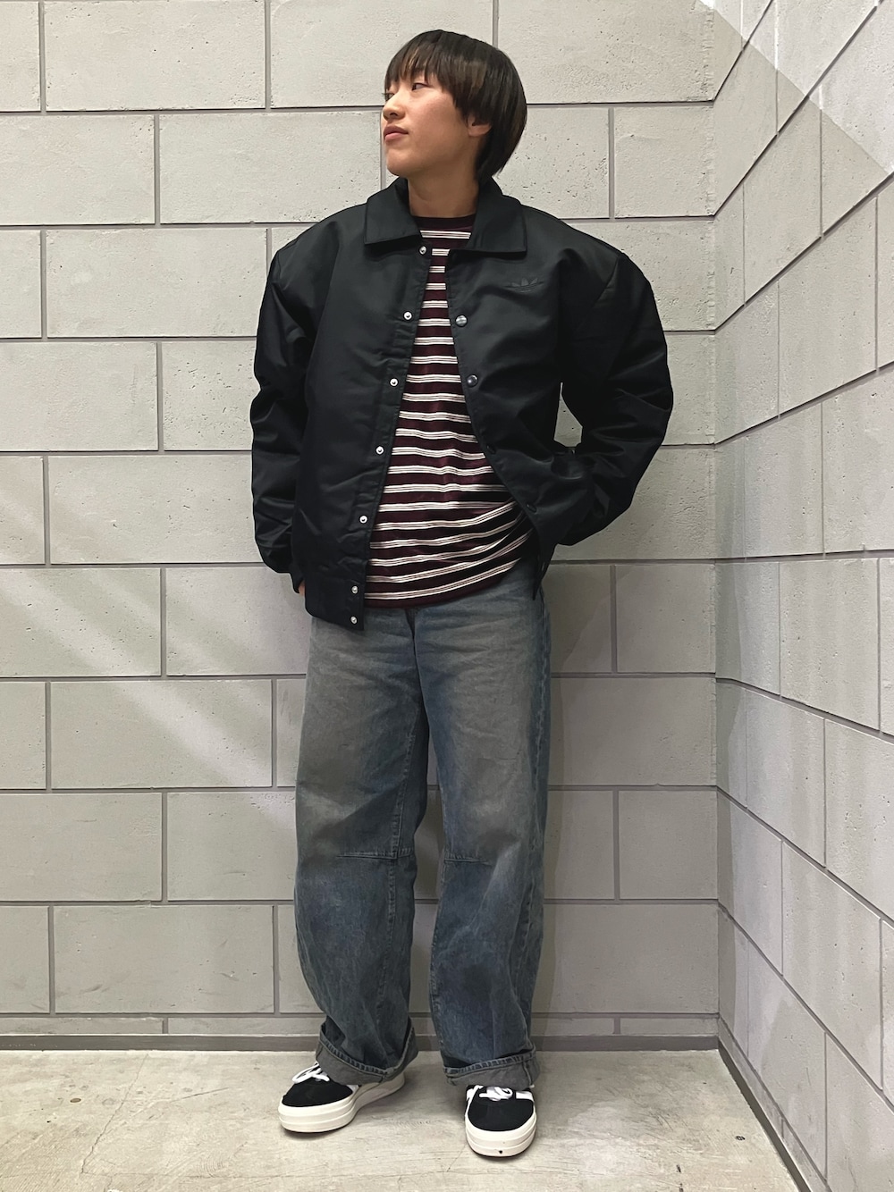 「スニーカー、ジャケット、アウター、adidas、アディダス、adidas originals、アディダスオリジナルス、ガゼル、ファイヤーバード」｜「adidasのアディダス オリジナルス ファイヤーバード ジャケット（ジャケット/アウター、ブラック系）」を使った、MRさん（レディース・164cm）の冬コーディネートの1枚目の写真