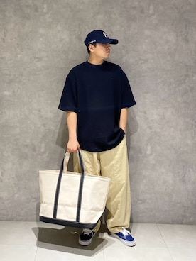 「URBAN RESEARCH DOORS（アーバンリサーチドアーズ）の『別注』LACOSTE×DOORS　THICK PIQUE ROUND SHORT-SLEEVE（Tシャツ/カットソー、ブルー系）」を使った、たいようさん（メンズ・170cm）の春コーディネート