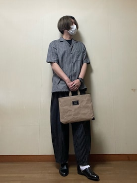 「theory（セオリー）のアイテム」を使った、Bセットさん（メンズ・176cm）の春コーディネート