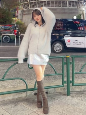 「アイテム（スカート、シルバー系）」を使った、amiさん（レディース・158cm）の秋コーディネート