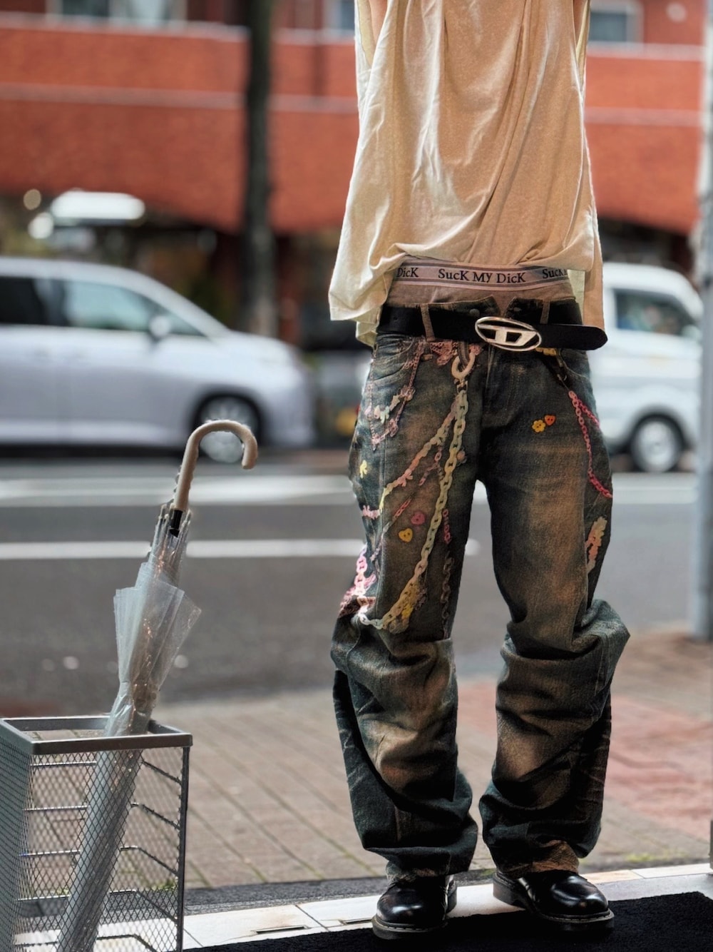 【主役トップス】DIESEL タンクトップ 大人カジュアル 夏コーデ DIESELのタンクトップ（ブルー系）を使った人気ファッション