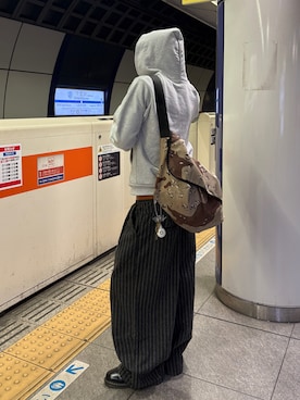 「Dr. Martens（ドクターマーチン）のアイテム」を使った、Syunyaさん（メンズ・179cm）の秋コーディネート