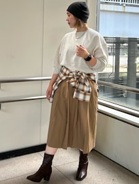 「ブラウンコーデ」｜「アイテム（ニットキャップ/ビーニー）」を使った、後藤茉耶さん（レディース・154cm）の秋コーディネート