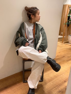 「アウターコーデ」｜「アイテム（MA-1）」を使った、後藤茉耶さん（レディース・154cm）の秋コーディネート