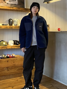 「ナイロンパンツ」｜「アイテム（ブルゾン）」を使った、EMIさん（レディース・165cm）の冬コーディネート