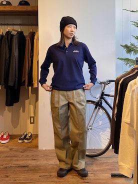 「Saturdays NYC（サタデーズ ニューヨークシティ ）のアイテム（チノパンツ）」を使った、EMIさん（レディース・165cm）の秋コーディネート