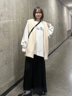 「アイテム（ベスト）」を使った、なつきさん（レディース・157cm・20代）の秋コーディネート