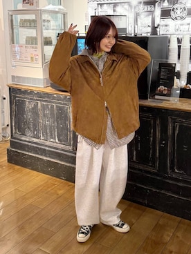 「アイテム（スウェットパンツ）」を使った、なつきさん（レディース・157cm・20代）の冬コーディネート