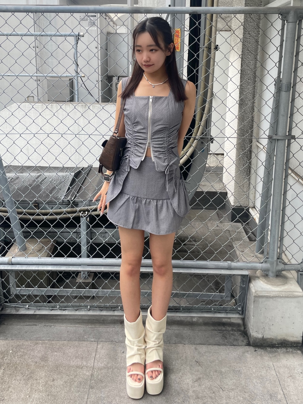 2025.07.31 UP｜エモダ（EMODA）、Meiri、25622661｜RUNWAY