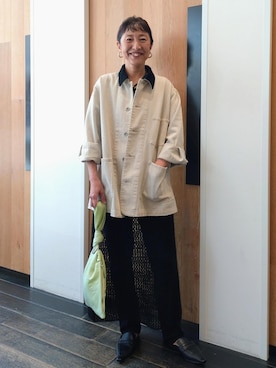 「アイテム（カバーオール）」を使った、enokiさん（レディース・157cm）の秋コーディネート