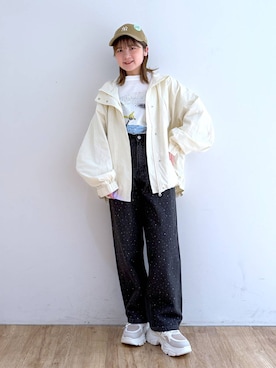 「LOWRYS FARM」｜「アイテム（ナイロンジャケット）」を使った、Riiinaさん（レディース・152cm）の春コーディネート