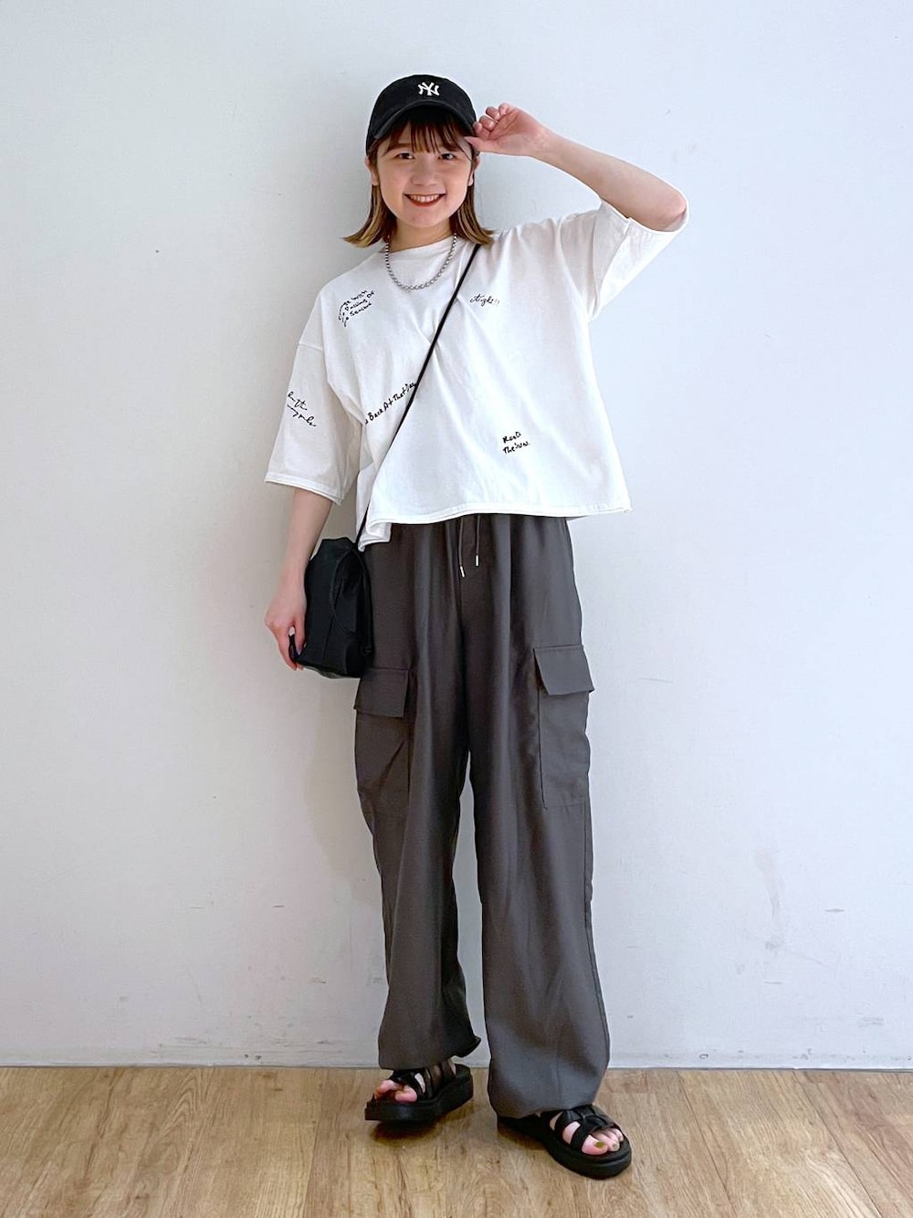 Riiina(LOWRYS FARM 本部)｜LOWRYS FARMのカーゴパンツを使ったコーディネート - WEAR