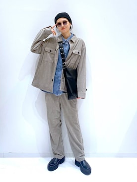 「LAKOLE（ラコレ）のケミカルウォッシュシャツ長袖 / 140262（シャツ/ブラウス）」を使った、yuuuriiiさん（レディース・172cm）の秋コーディネート