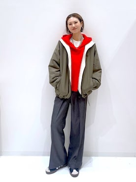 「LAKOLE（ラコレ）の裏起毛タックイージーパンツ / 591128（スラックス）」を使った、yuuuriiiさん（レディース・172cm）の冬コーディネート