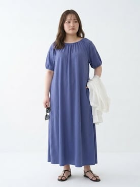 「nissen（ニッセン）の＜大きいサイズ＞綿100％60ローンシアーカラーシャツ（はっ水）（シャツ/ブラウス、ホワイト系）」を使った、nissen AI Modelsさん（レディース・160cm）の春コーディネート