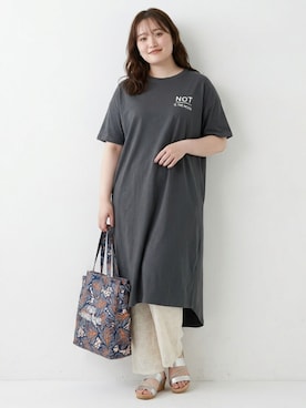 「nissen（ニッセン）の＜大きいサイズ＞裾レースペチパンツ（無地部：吸汗速乾）（パンツ、ホワイト系）」を使った、nissen AI Modelsさん（レディース・160cm）の夏コーディネート