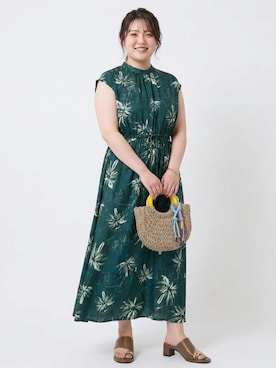 「nissen（ニッセン）の飾り付カバーヒールサンダル（サンダル、ブラウン系）」を使った、nissen AI Modelsさん（レディース・160cm）の夏コーディネート