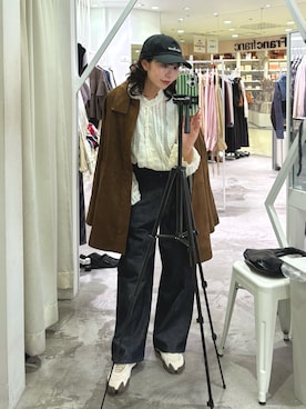 「アイテム（カバーオール）」を使った、みおさん（レディース・157cm）の秋コーディネート