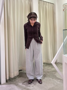 「アイテム（ヘアアクセサリー）」を使った、みおさん（レディース・157cm）の冬コーディネート