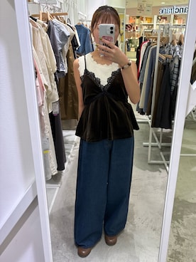 「KBF（ケイビーエフ）のアイテム（タンクトップ）」を使った、みおさん（レディース・157cm）の秋コーディネート