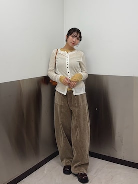「アイテム（スニーカー）」を使った、みおさん（レディース・157cm）の秋コーディネート