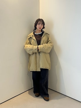 「KBF（ケイビーエフ）のモンスターパテッドミドルコート（ダウンジャケット/コート）」を使った、みおさん（レディース・157cm）の秋コーディネート