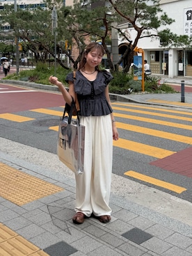 「KBF（ケイビーエフ）のアイテム（パンツ）」を使った、みおさん（レディース・157cm）の夏コーディネート