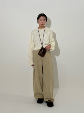 「KBF（ケイビーエフ）のチャンキーソールパファースリッポン（スニーカー）」を使った、みおさん（レディース・157cm）の秋コーディネート