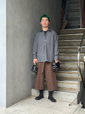 「アイテム（ハンドバッグ）」を使った、小林優翔さん（メンズ・177cm）の秋コーディネート