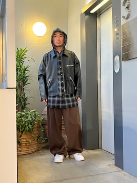 「Toironier（トワロニエ）のToironier/トワロニエ/Sheer Hooded Shirts（シャツ/ブラウス、ブラック系）」を使った、小林優翔さん（メンズ・177cm）の夏コーディネート